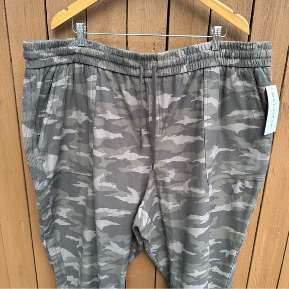 Athleta | Plus Size 26 Camo Farallon Joggers NWT - Picture 6 of 8